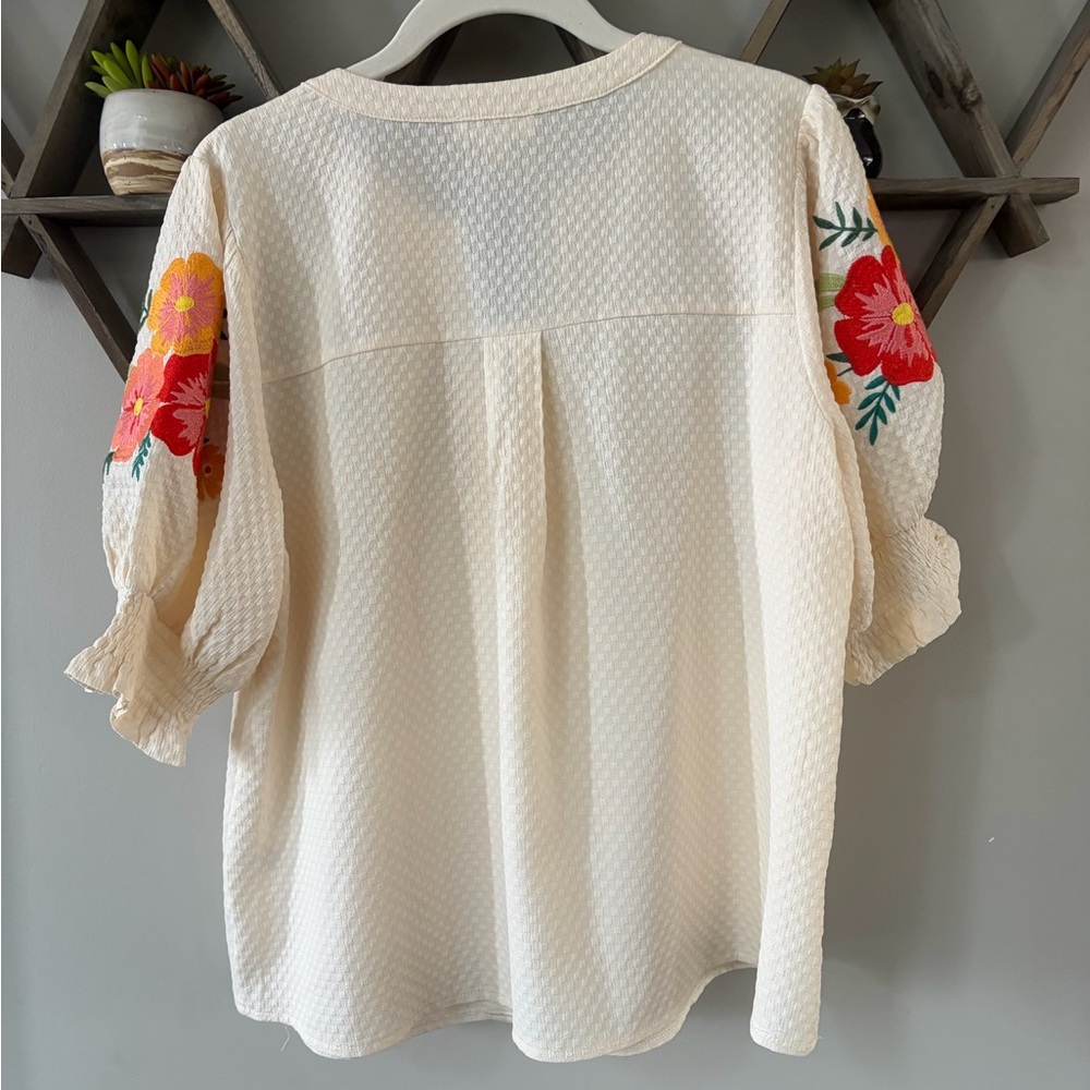 Oddi Los Angeles The Jaxton Cream Embroidered Puff Sleeve Top from Mod Boutique. - Picture 4 of 6